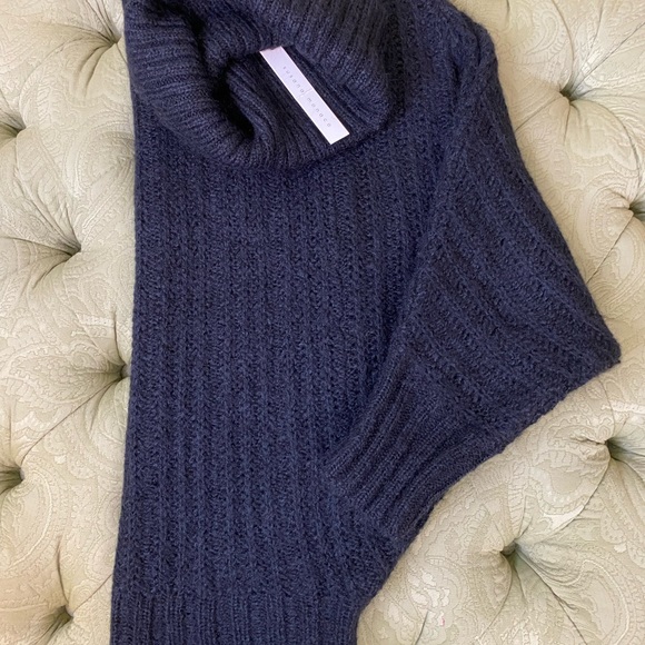 Susana Monaco Cowl Neck Sweater Size M/L Black Very Soft NWT Retail $125 - Picture 7 of 12